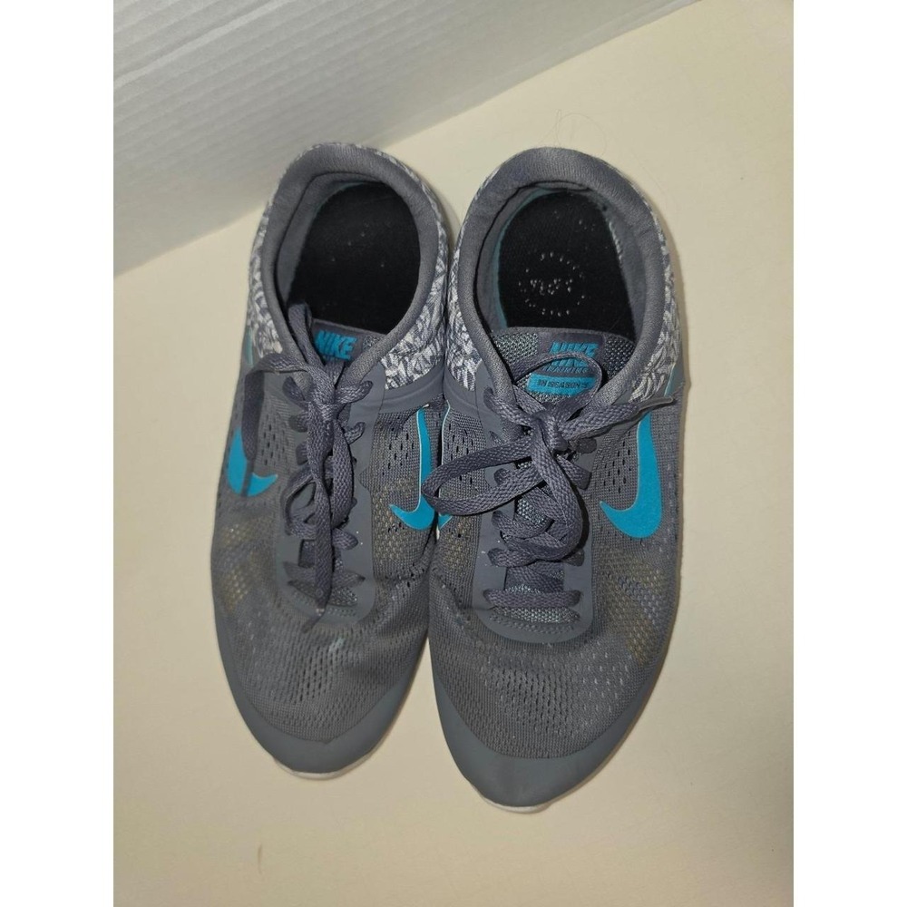 Nike Women's In Season TR 5‎ running shoes in gray size 9
